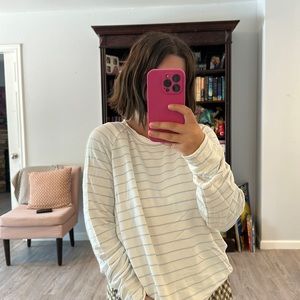 Thread and supply soft sweatshirt size small